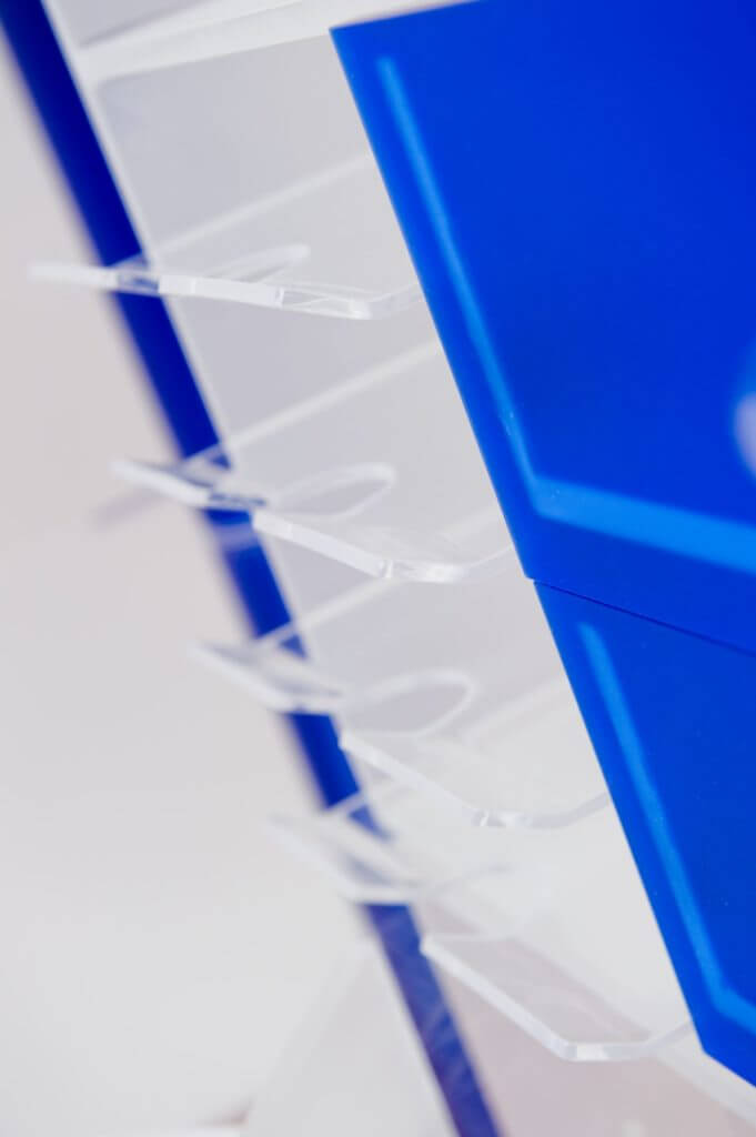 Büro-Möbel | Acryline