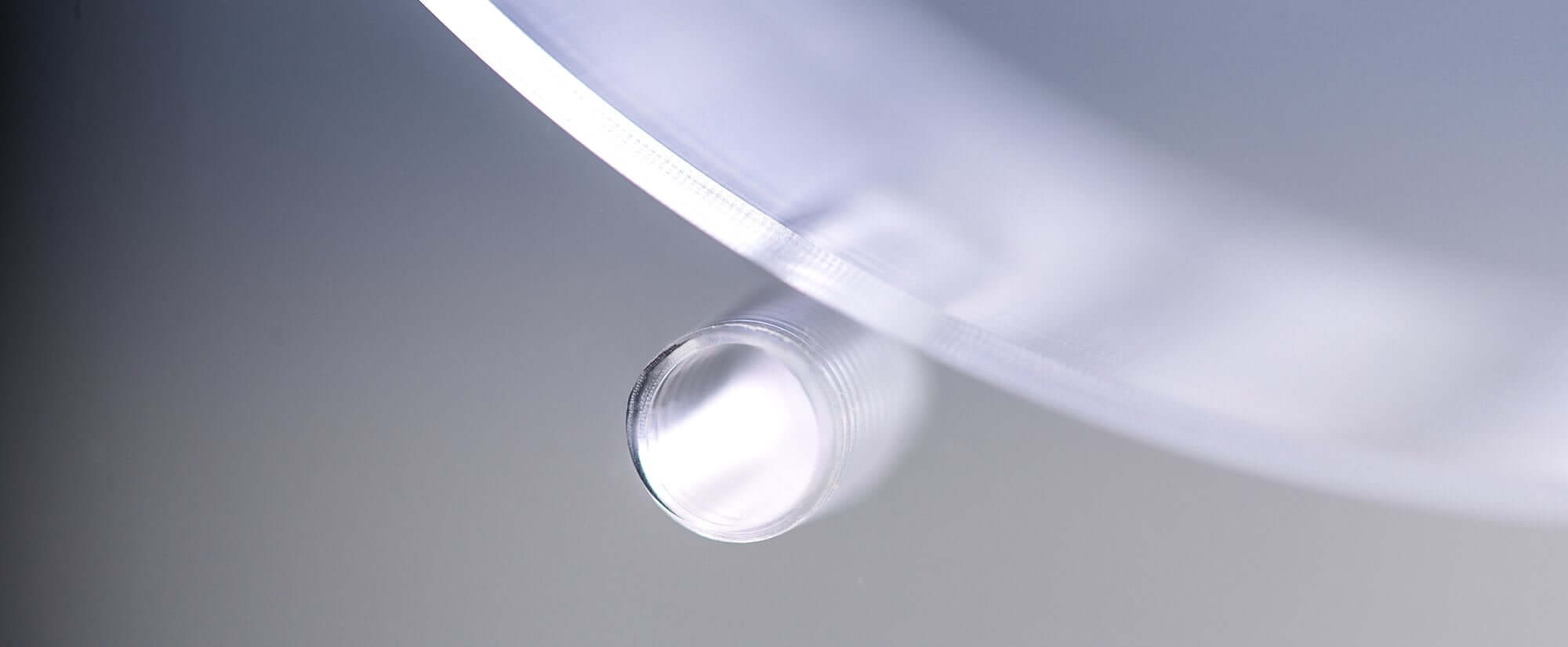 Acryline Basisplatte aus Acrylglas mit Tiefbohrungen technische teile gebohrt tiefgebohrt gefräst zubehör basisteil acryl kunststoff produktion